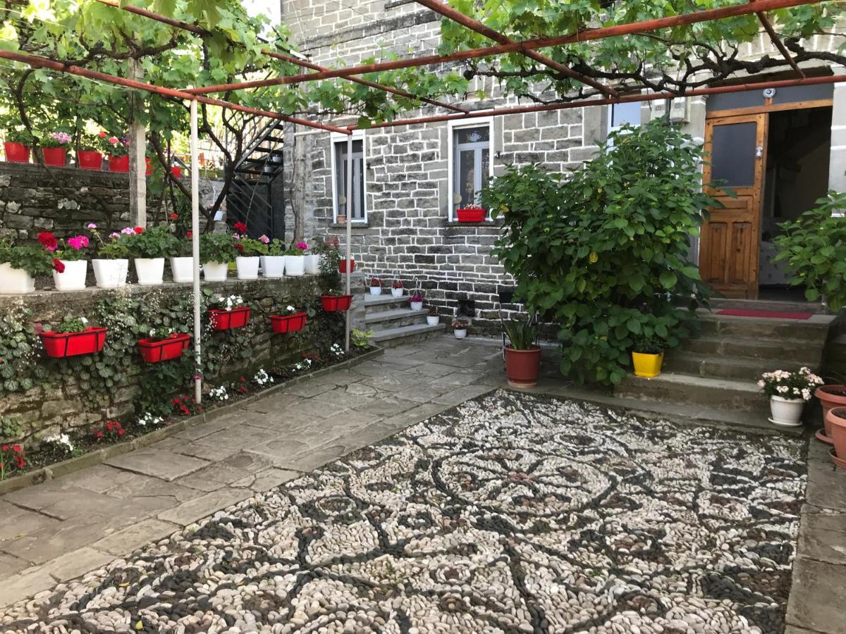The Mosaic House - Shtepia Me Mozaik Hotel Përmet Kültér fotó