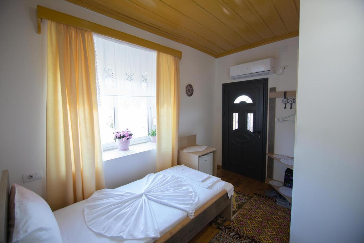 The Mosaic House - Shtepia Me Mozaik Hotel Përmet Kültér fotó