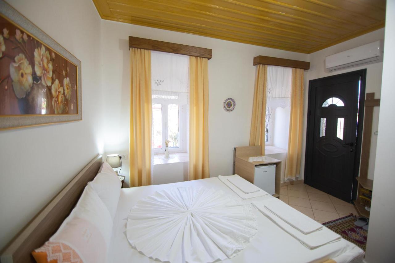 The Mosaic House - Shtepia Me Mozaik Hotel Përmet Kültér fotó
